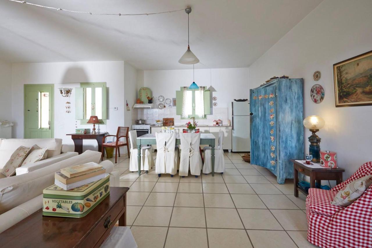 Holiday home Flower And Crafts - The Eco Nature House Monolithos (Santorini)